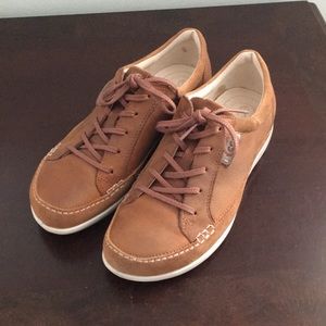 Ecco leather Sneaker sz 38